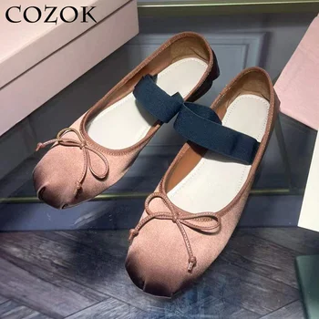 2022 Yaz Yeni Elastik Bant bale ayakkabıları Kadın Retro Saten Kelebek düğüm düz ayakkabı Fransız Peri Tarzı Rahat Sandalet
