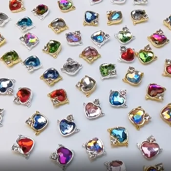 Yeni 10 adet Şeftali Kalp Nail Art Charms 10 Farklı Renkler Altın Gümüş Kenar Tırnak Süslemeleri Lüks Alaşım Taşlar Tırnak Aksesuarları